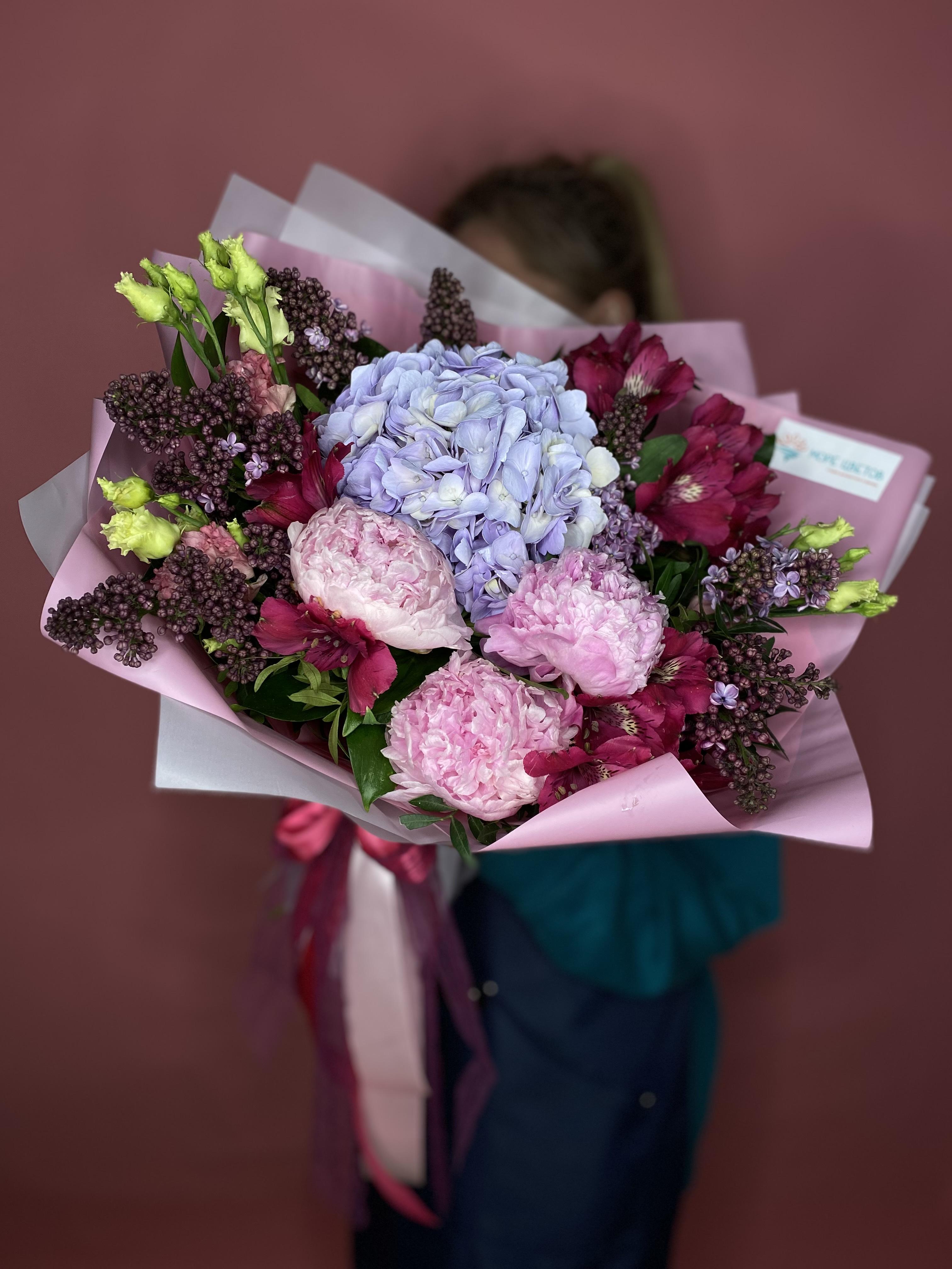 букет роз. букет из сочи. цветы сочи с доставкой недорого. букеты сочи. цветы букет сочи.